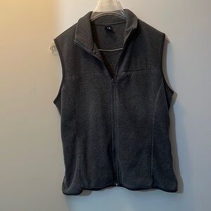 Gap size medium, gray fleece vest